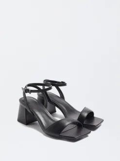 PARFOIS Raffinierter Modeschmuck|Lange Halsketten>Absatzsandalen Mit Kn&ouml;chelriemchen Schwarz