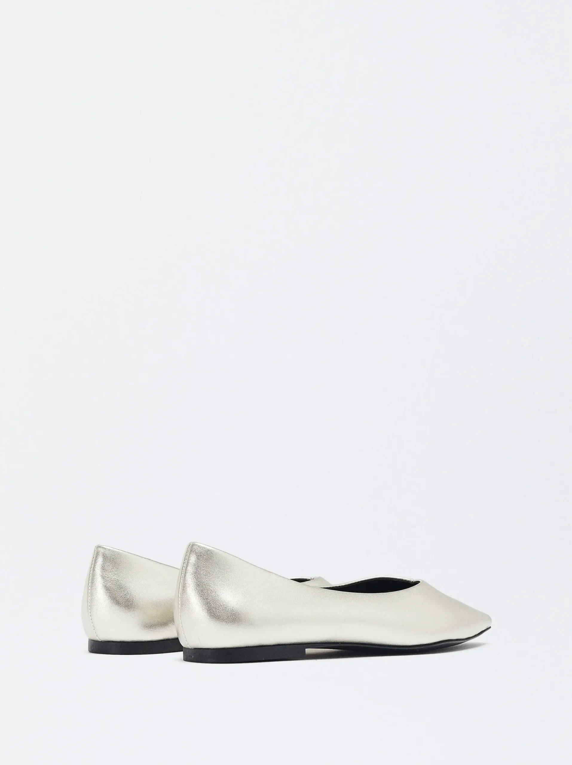 PARFOIS Raffinierter Modeschmuck|Kurze Ohrringe>Ballerinas Aus Metallic-Leder Golden