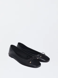 PARFOIS Raffinierter Modeschmuck|Kurze Ohrringe>Ballerinas Mit Spitze Und Schleife Schwarz