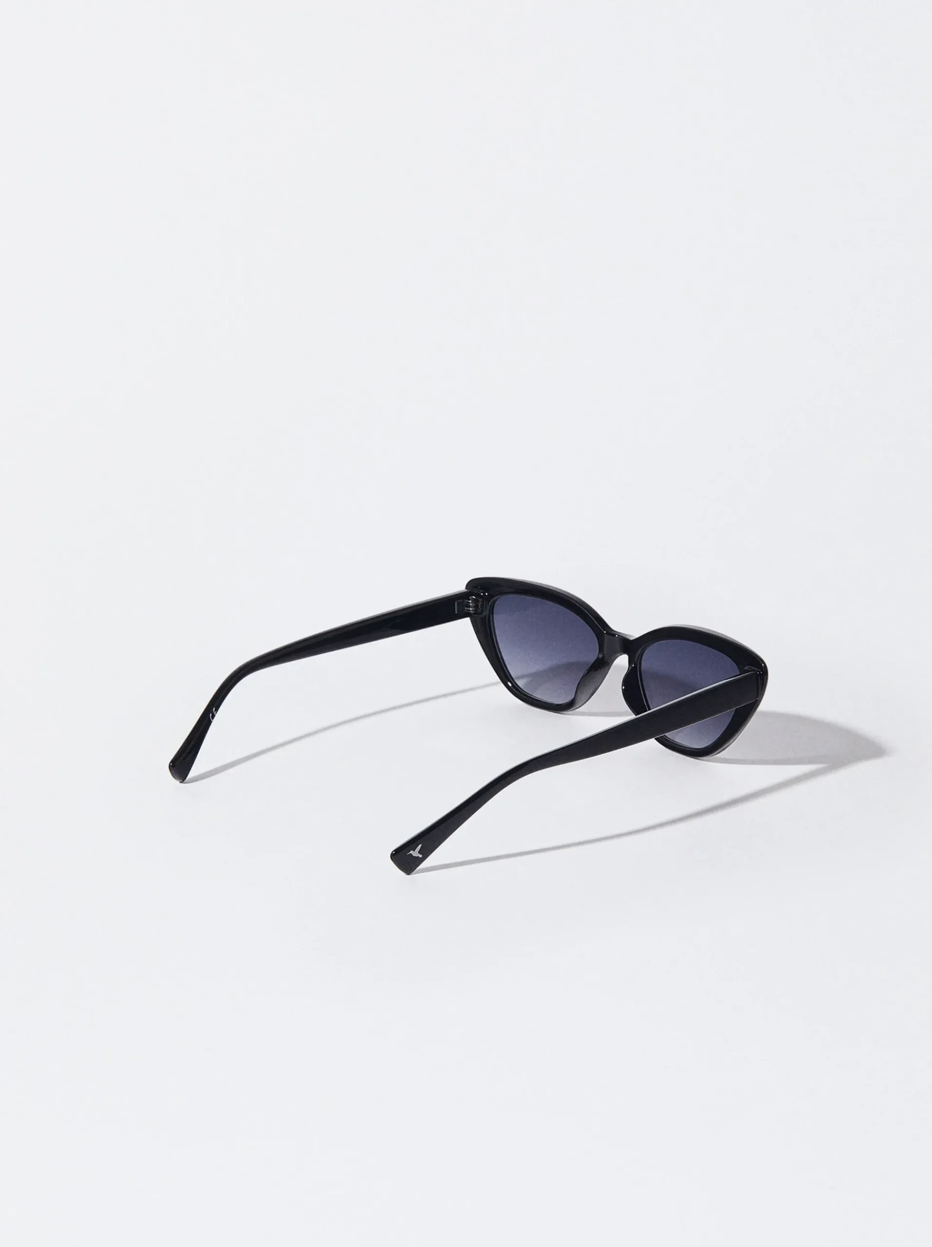 PARFOIS Klammer>Cat-Eye Sonnenbrille Schwarz