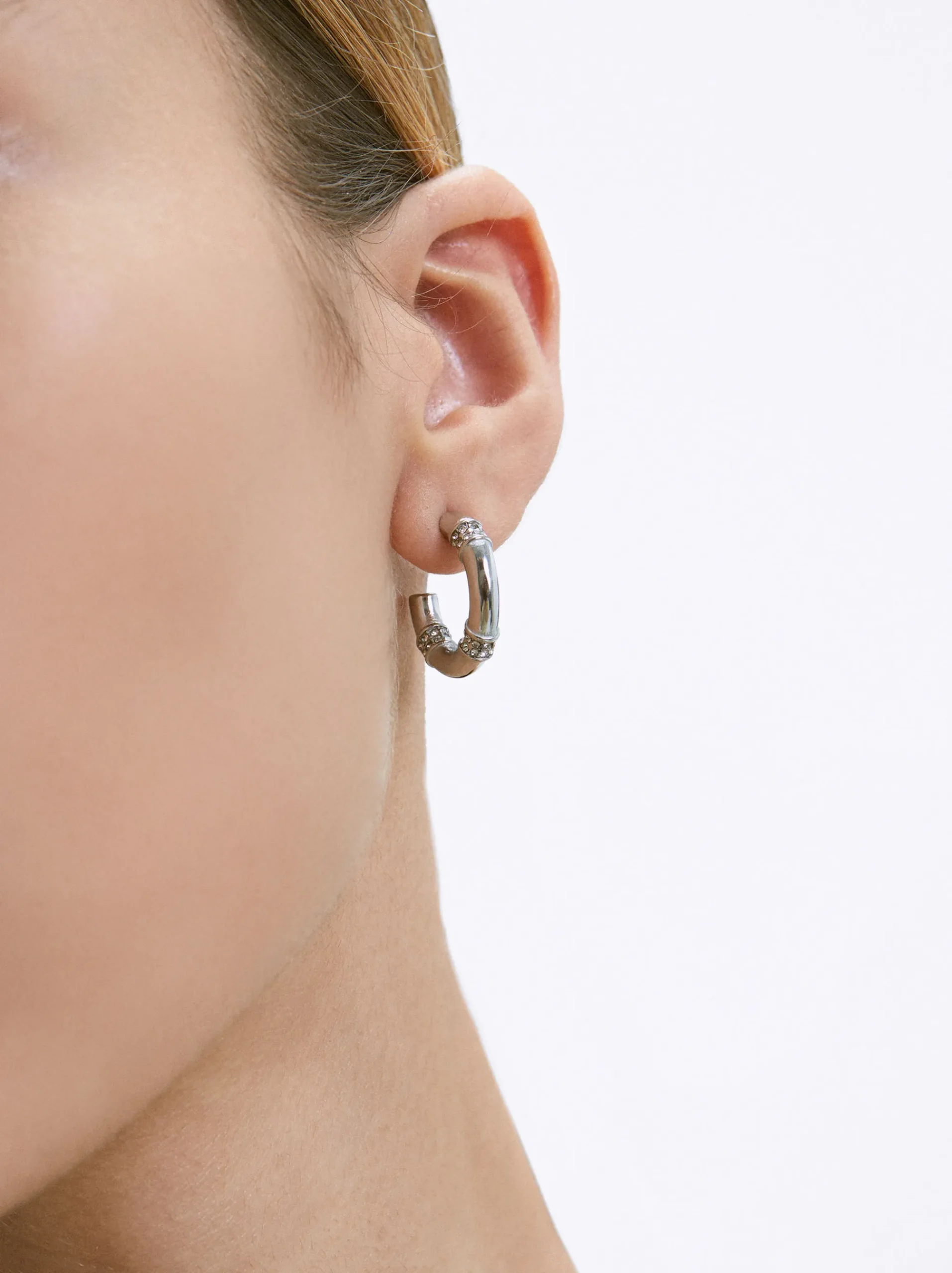 PARFOIS Basics|Kurze Ohrringe>Creolen Aus Stahl Mit -Kristallen Silber