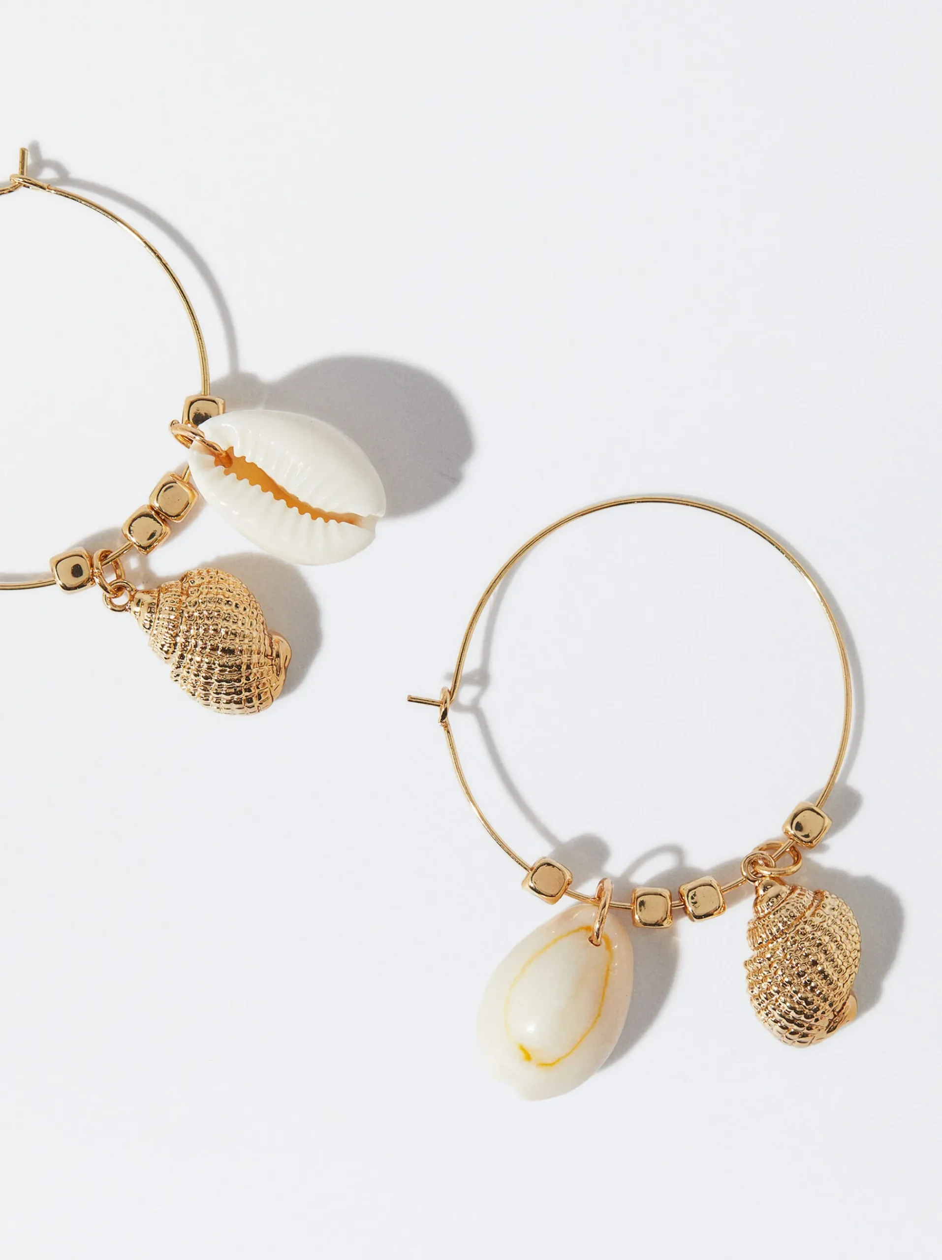 PARFOIS Lange Ohrringe|Trend Collection>Creolen Mit Muschel Golden