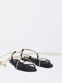 PARFOIS Raffinierter Modeschmuck|Kurze Ohrringe>Flach Gebundene Sandale Schwarz