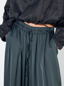 PARFOIS Röcke und Shorts><noscript><img width=