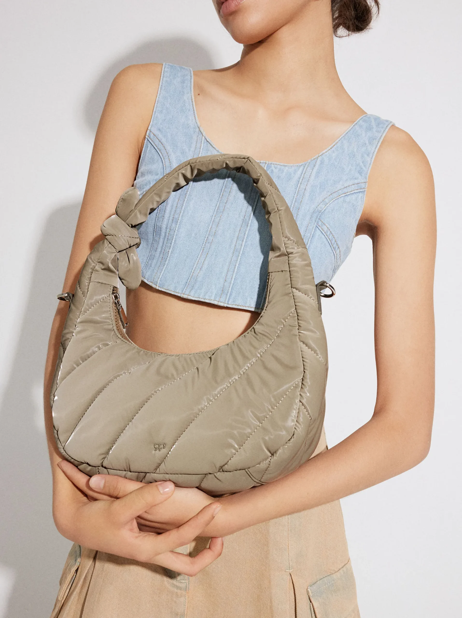 PARFOIS Schultertaschen|Basics>Gesteppte Nylon-Schultertasche Khaki