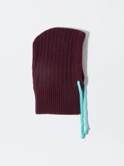 PARFOIS Kartenetuis>Hochgerollte Strickm&uuml;tze Bordeaux