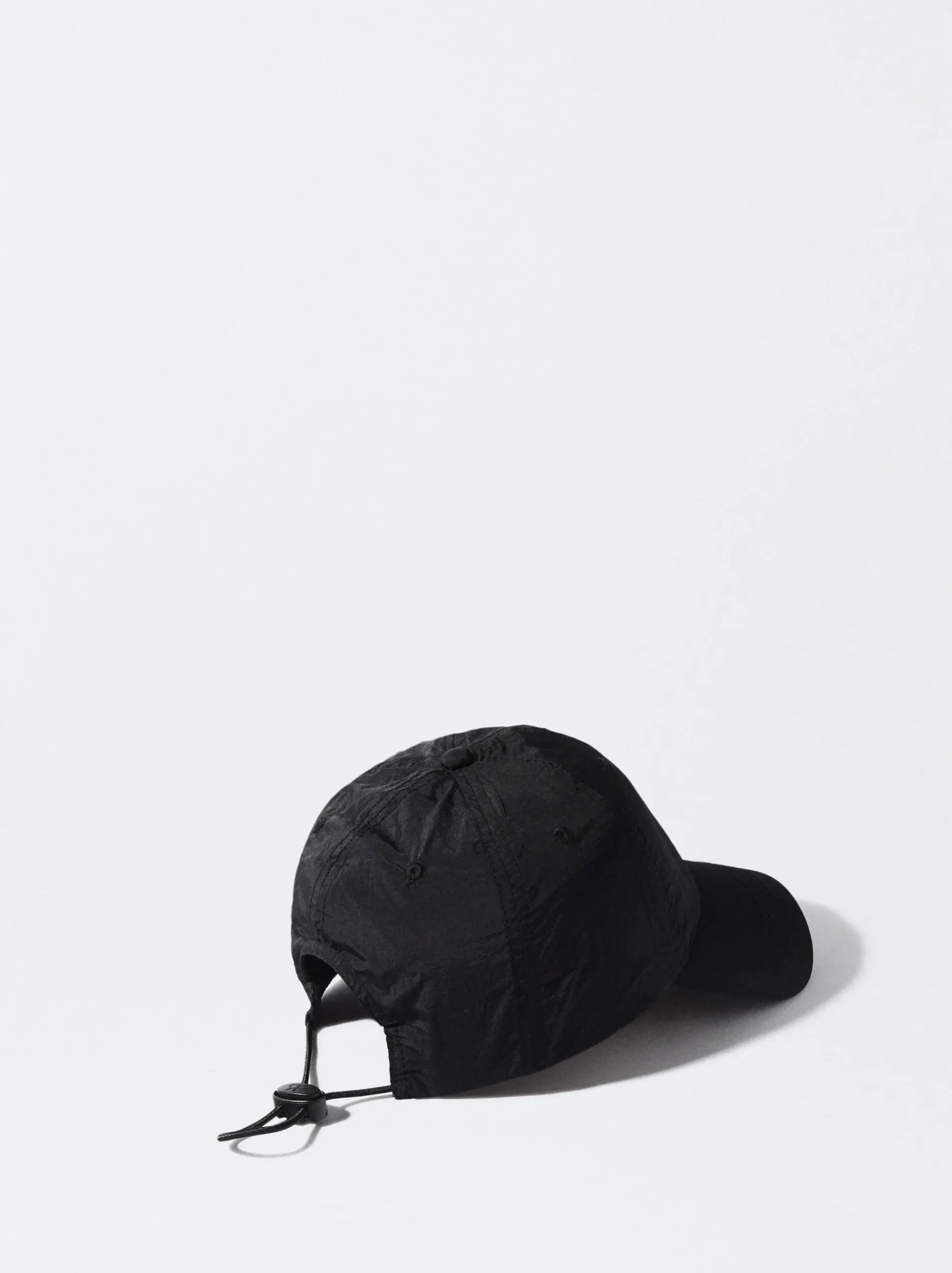 PARFOIS Strohhüte|Bucket>Hut Aus Recyceltem Nylon Mit Kordelzug Schwarz