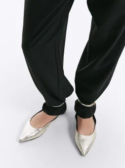 PARFOIS Raffinierter Modeschmuck|Lange Ohrringe>Lederballerinas In Metallic-Optik Golden