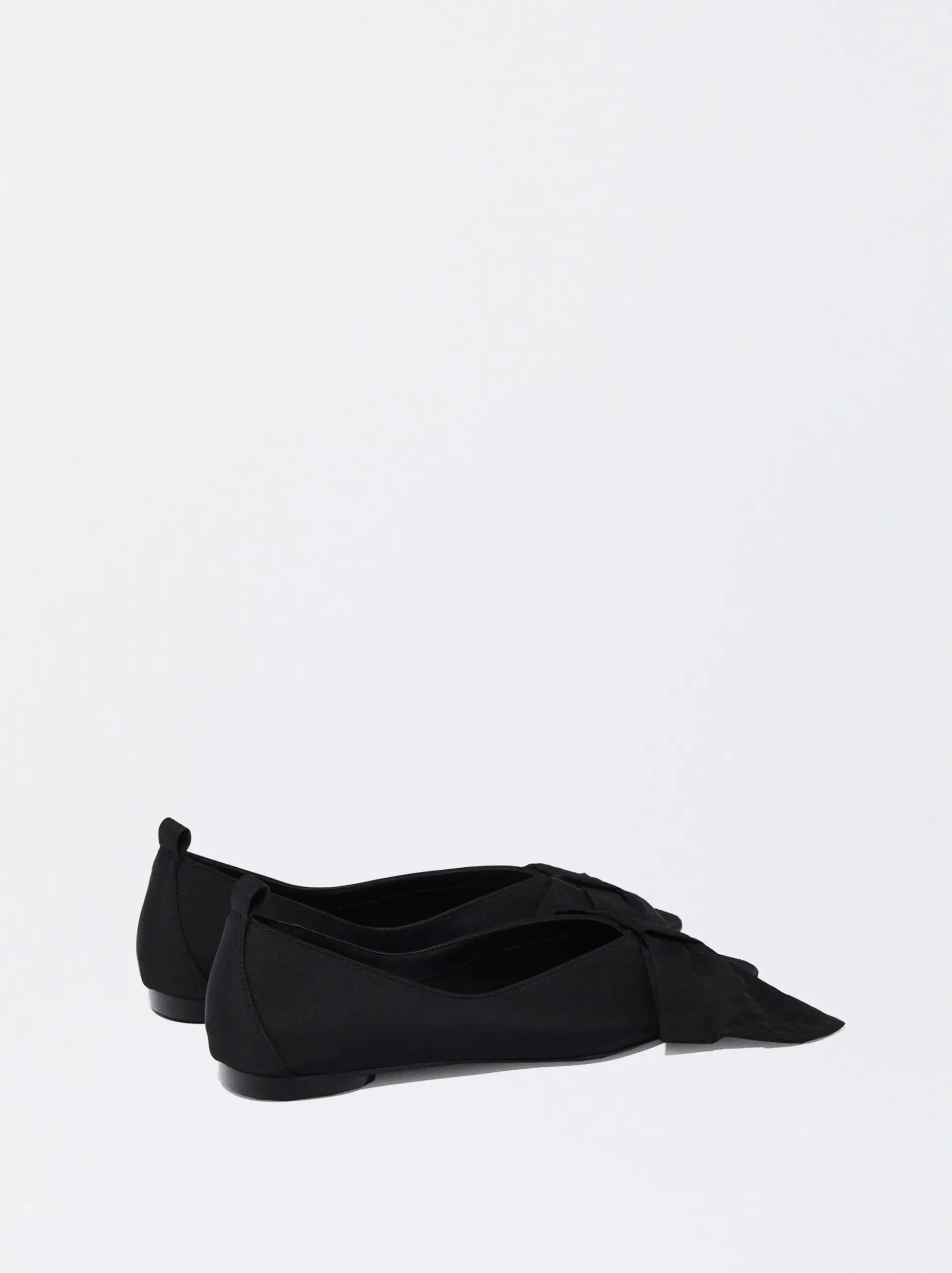 PARFOIS Raffinierter Modeschmuck|Lange Halsketten>Maxi-Bogen Ballerina Schwarz