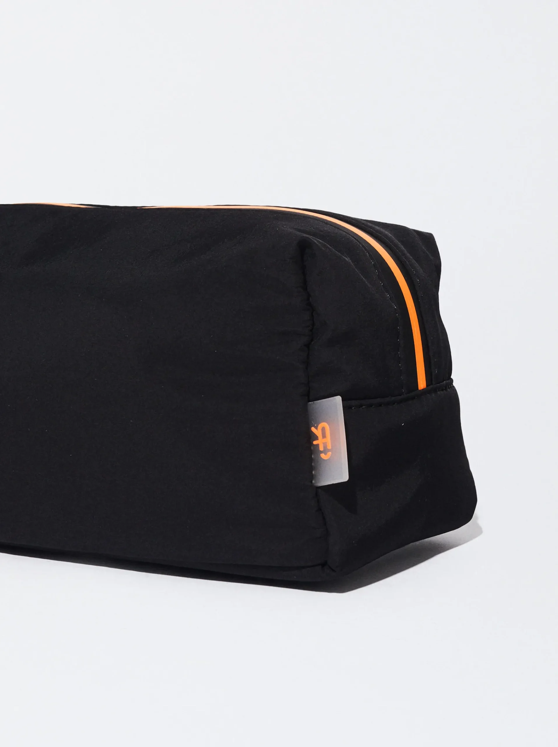 PARFOIS Geldbörsen>Mehrzwecktasche Aus Recyceltem Nylon Schwarz