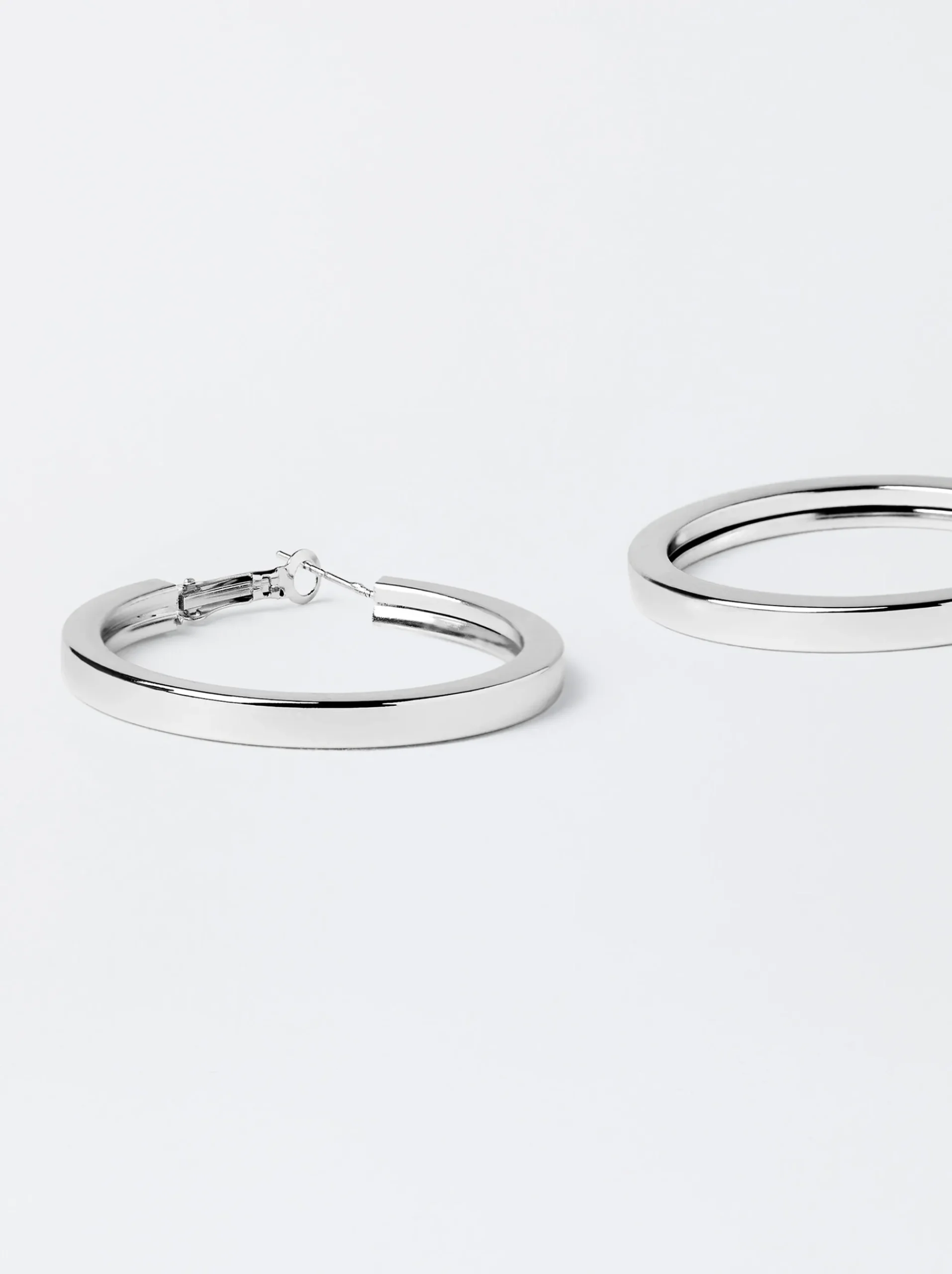 PARFOIS Raffinierter Modeschmuck|Ringe>Mittelgroße Verte Creolen Silber