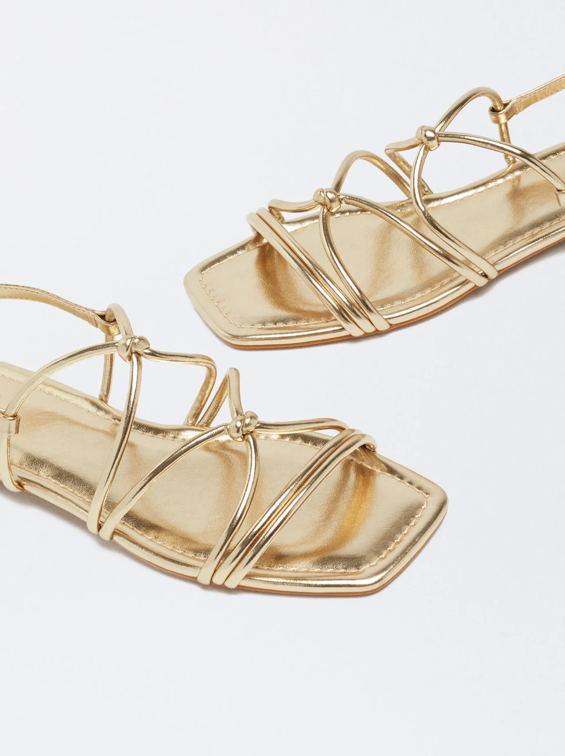 PARFOIS Raffinierter Modeschmuck|Lange Ohrringe>Online Exclusive - Flache Sandalen Mit Zierknoten Golden