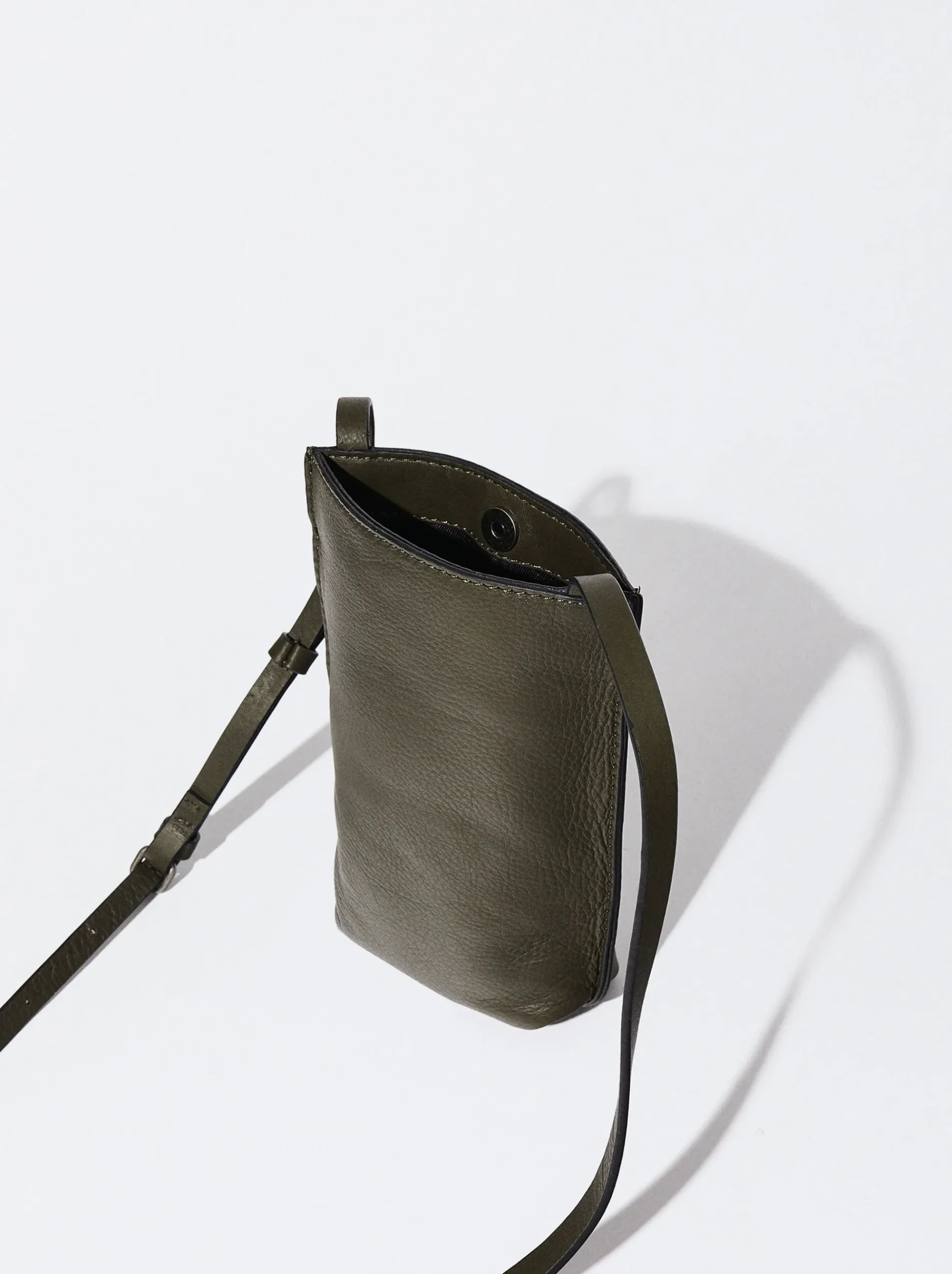PARFOIS Gummis>Online Exclusive - Handyhülle Aus Leder Khaki