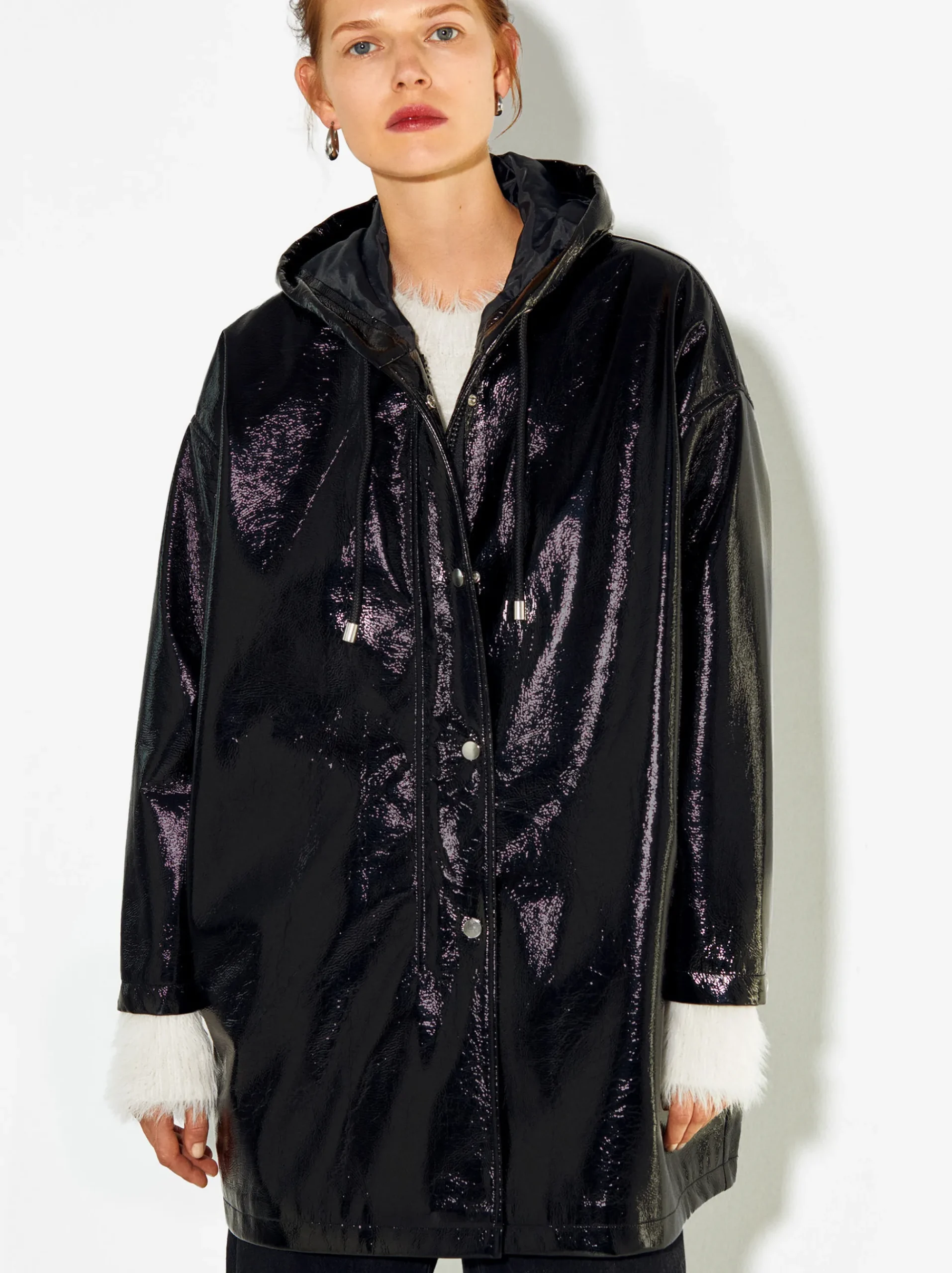PARFOIS Raffinierter Modeschmuck|Kurze Ohrringe>Online Exclusive - Parka In Lackoptik Mit Kapuze Schwarz