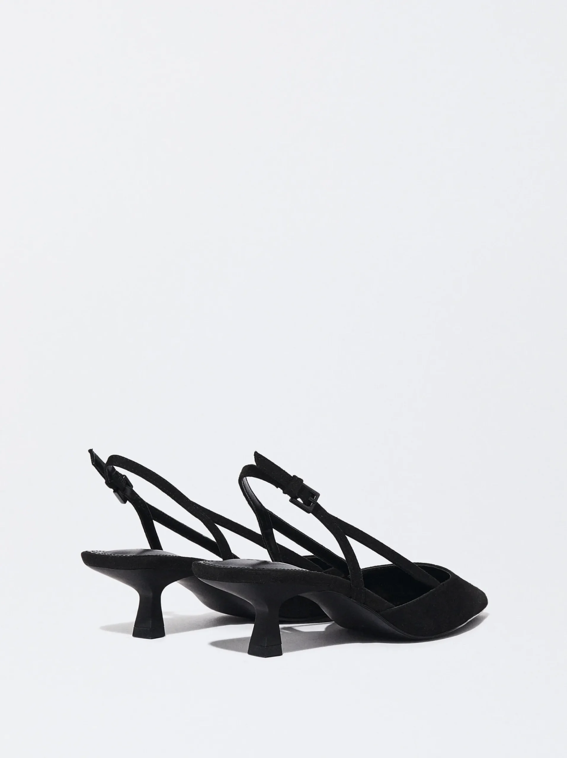 PARFOIS Raffinierter Modeschmuck|Kurze Ohrringe>Schuh Mit Slingback-Absatz Schwarz