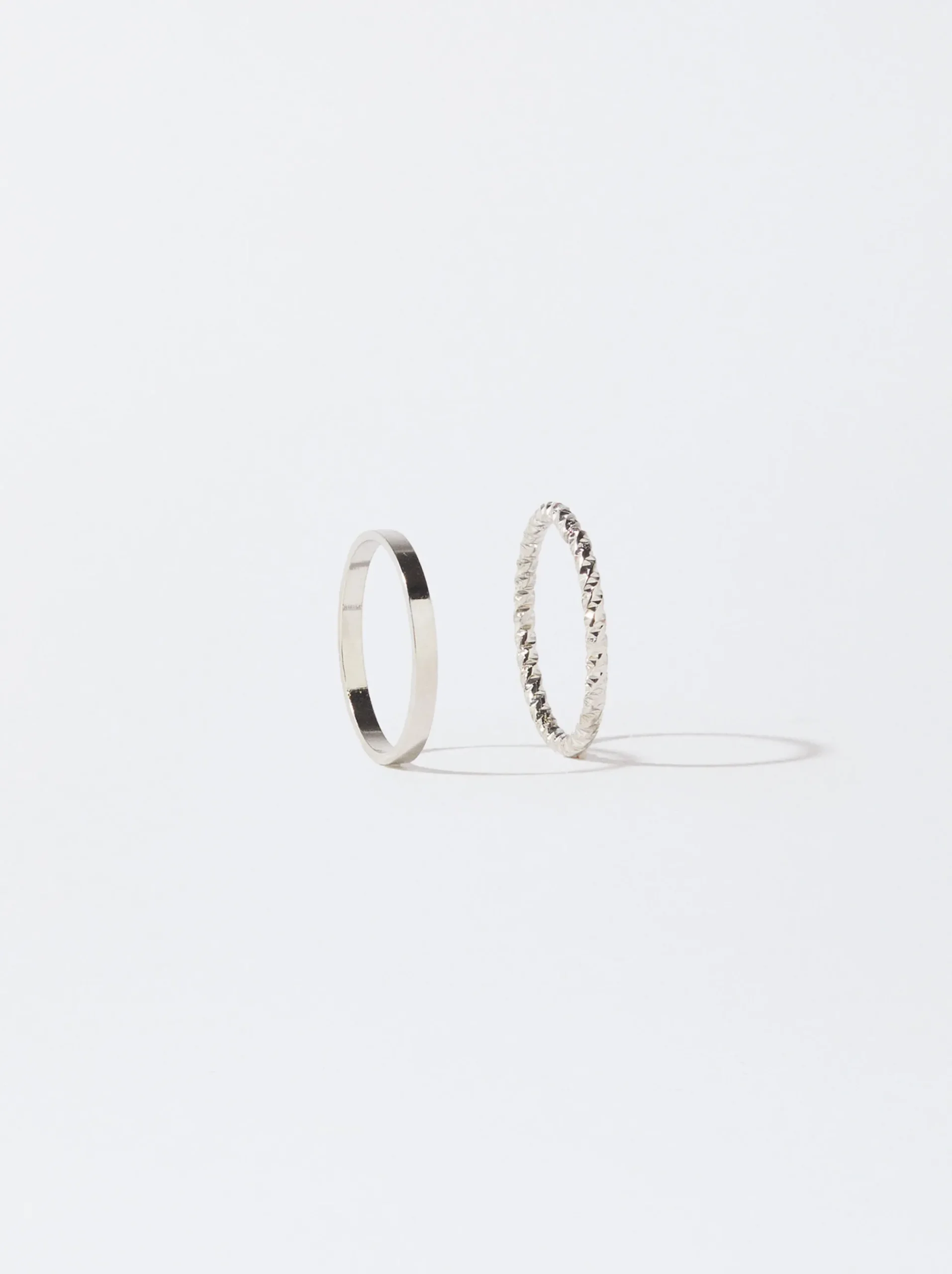 PARFOIS Raffinierter Modeschmuck|Kurze Ohrringe>Set farbene Ringe Silber