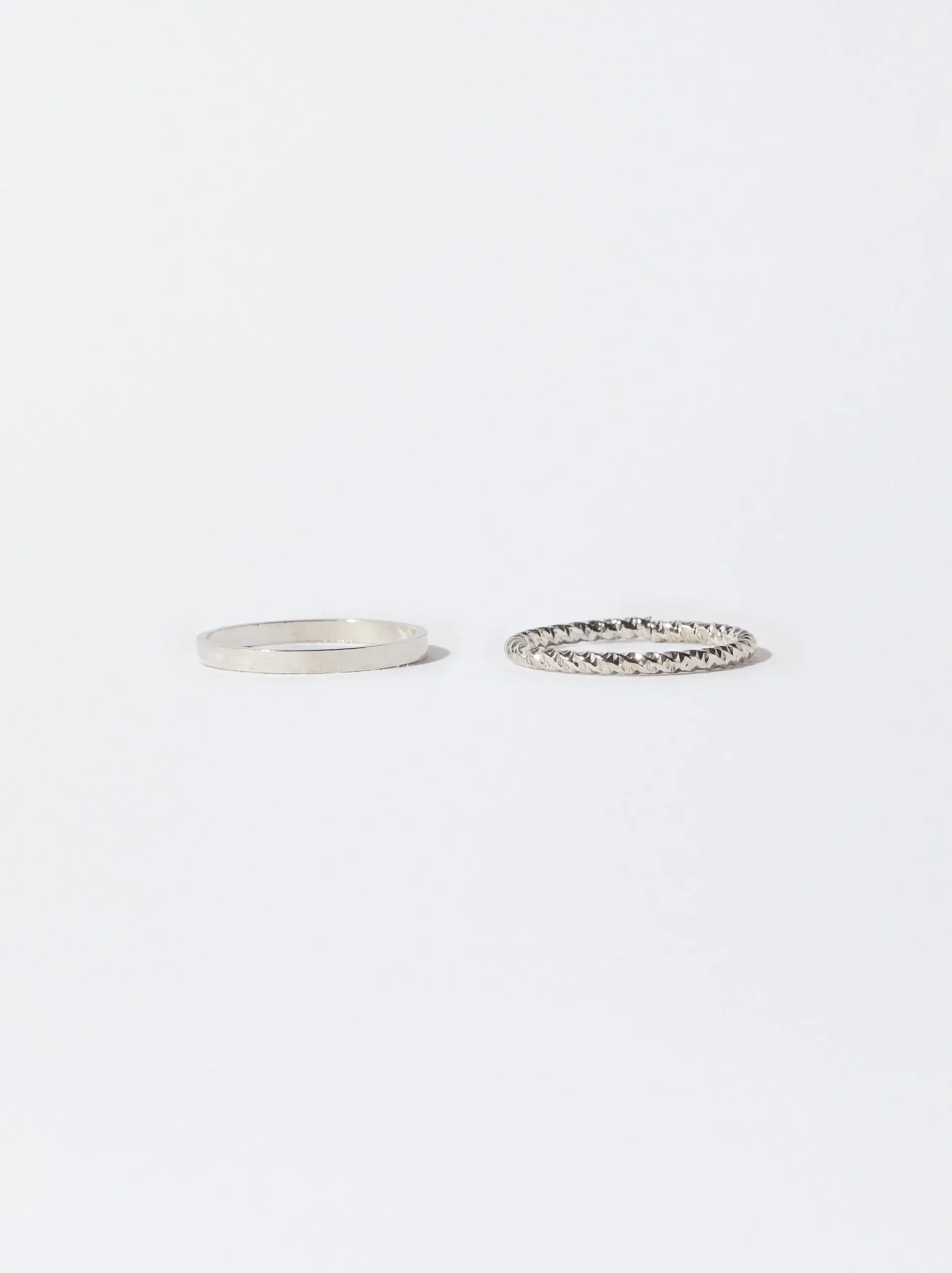 PARFOIS Raffinierter Modeschmuck|Kurze Ohrringe>Set farbene Ringe Silber