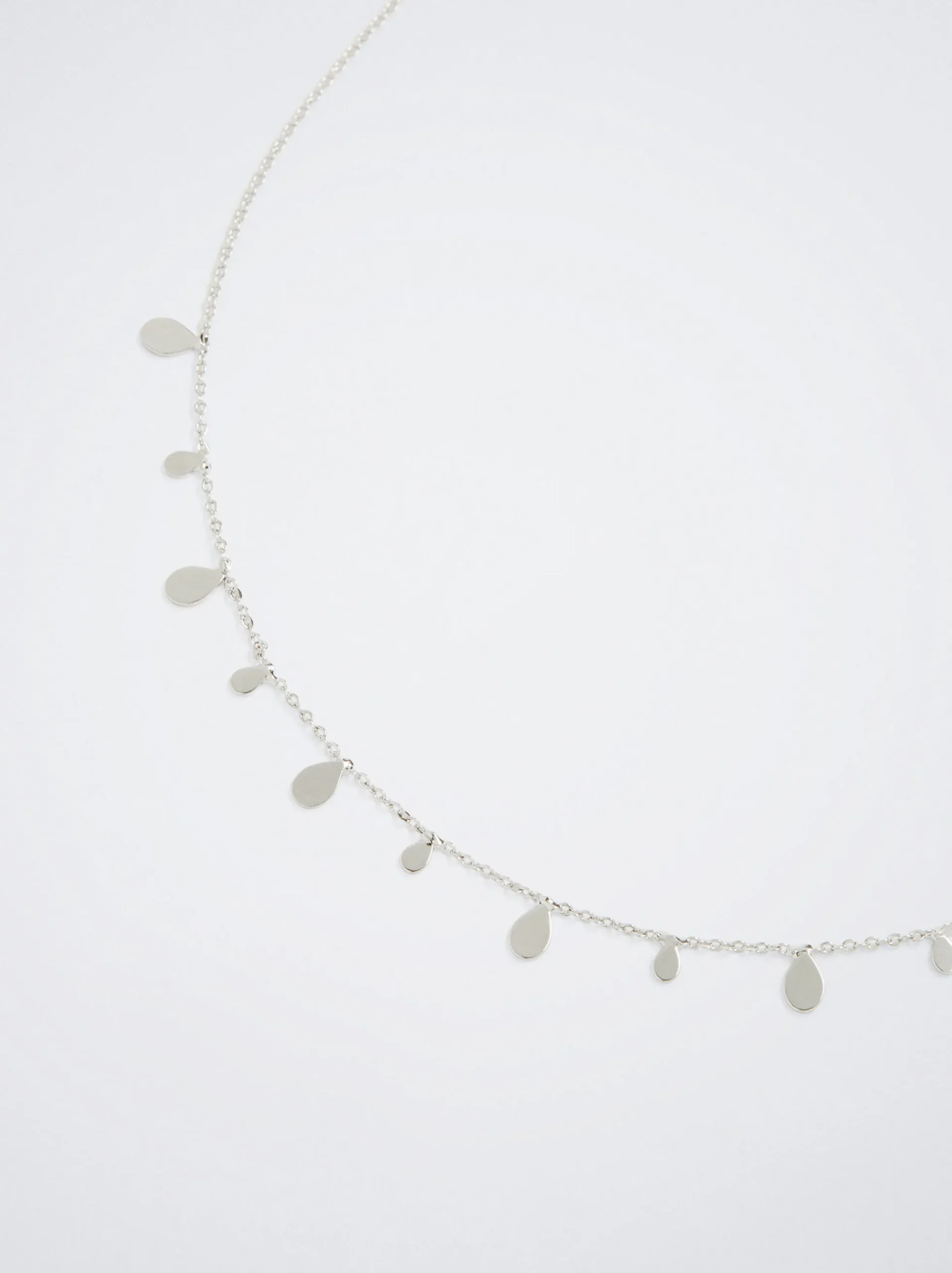 PARFOIS Raffinierter Modeschmuck|Set Ohrringen>farbener Halskette Silber