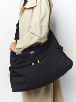 PARFOIS Rücksäcke>Sporttasche Aus Recyceltem Nylon Schwarz