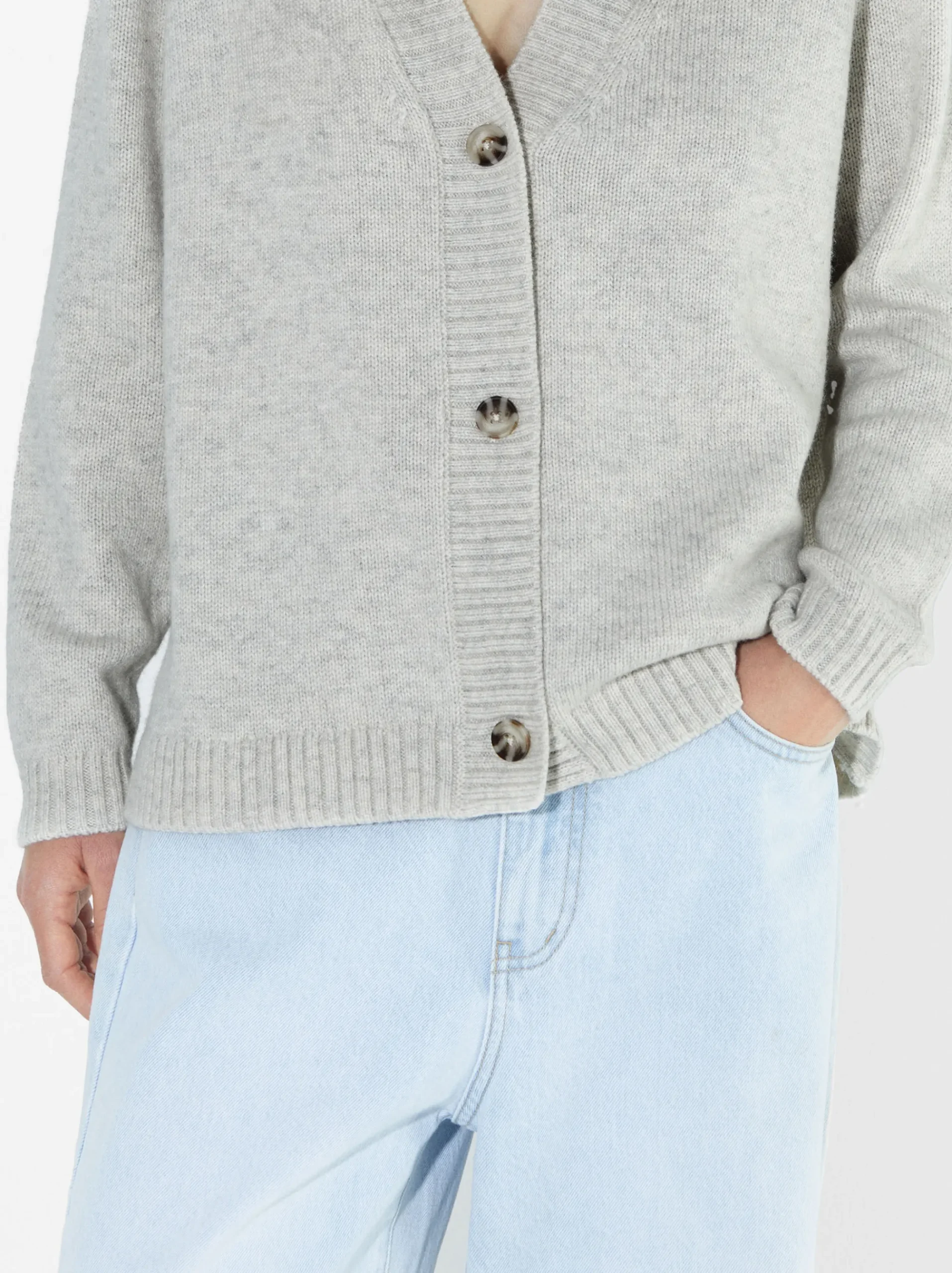 PARFOIS Lange Halsketten>Strickjacke Mit Knöpfen Grau