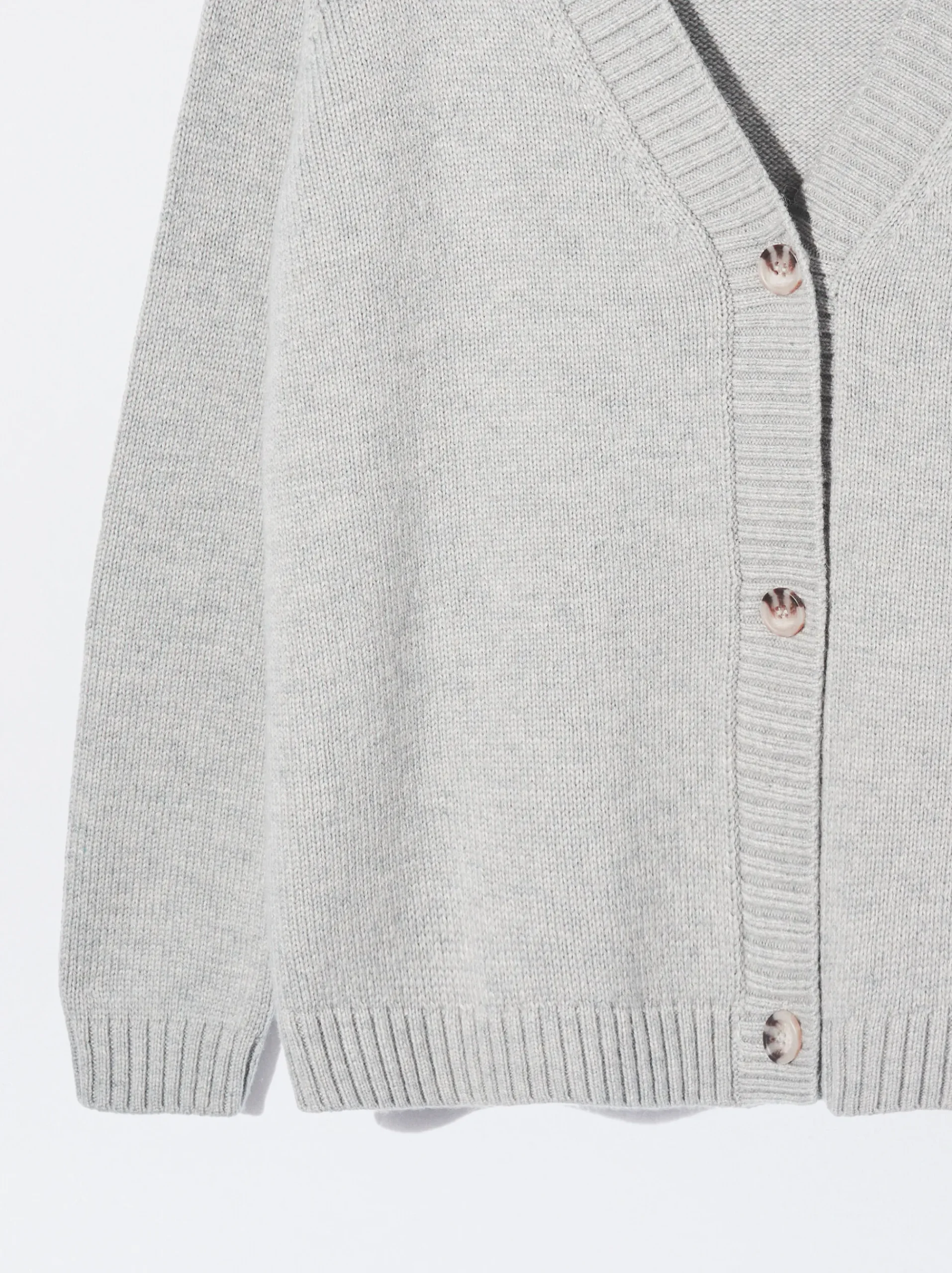 PARFOIS Lange Halsketten>Strickjacke Mit Knöpfen Grau